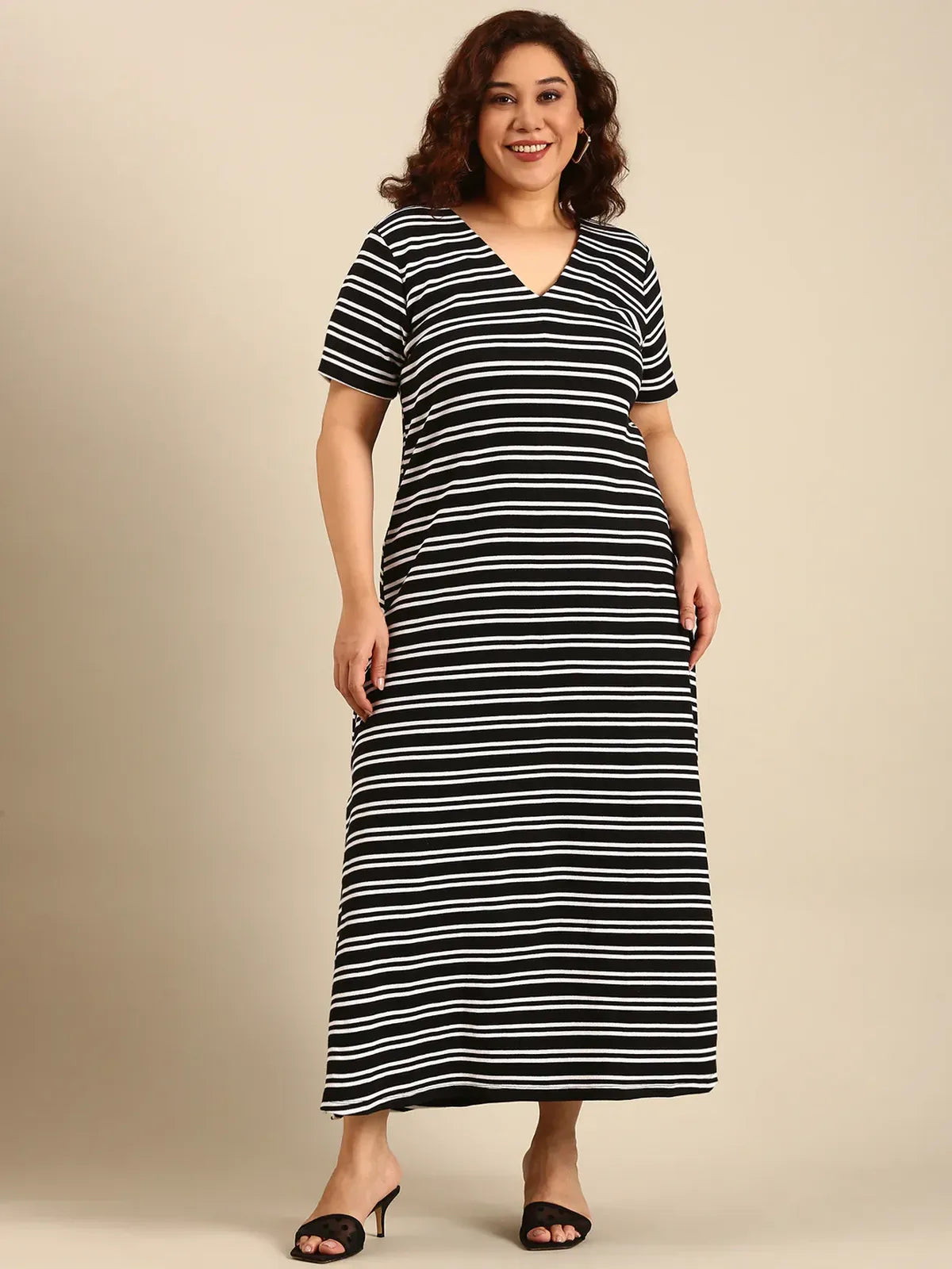 Ribbed Black-White Striped Dress